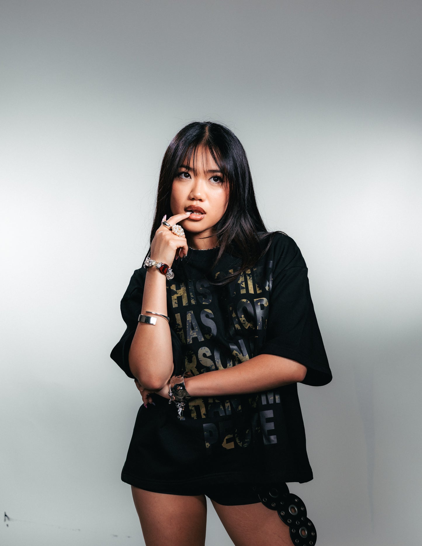 PERSONALITY TEE BLACK