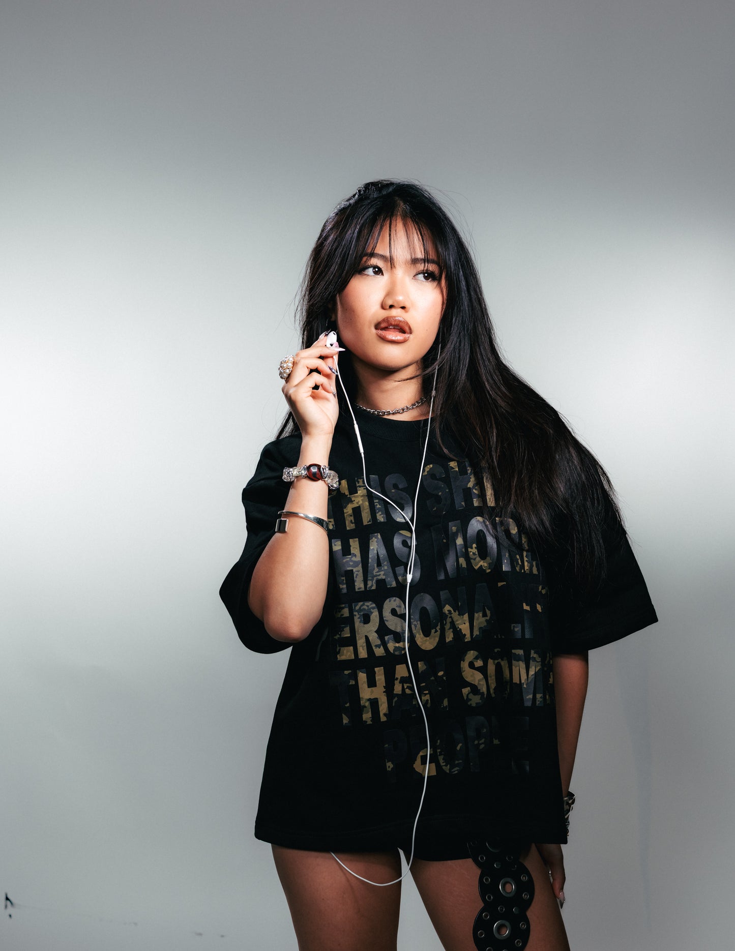 PERSONALITY TEE BLACK