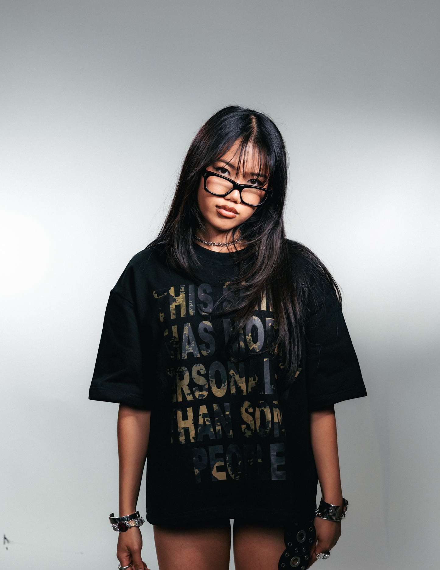 PERSONALITY TEE BLACK